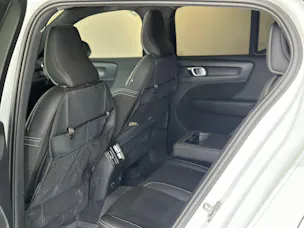 Volvo XC40 Recharge P8 Twin AWD Pure Electric Plus