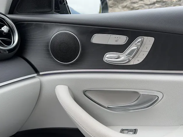 Mercedes-Benz E 300 de T 4M AMG Line
