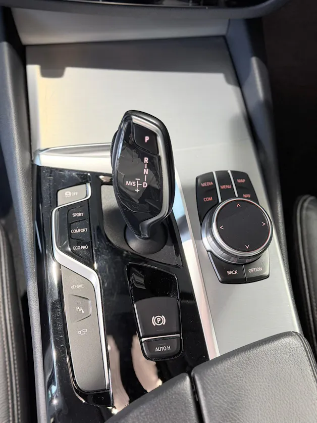 BMW 530e xDrive Sport Line Steptronic