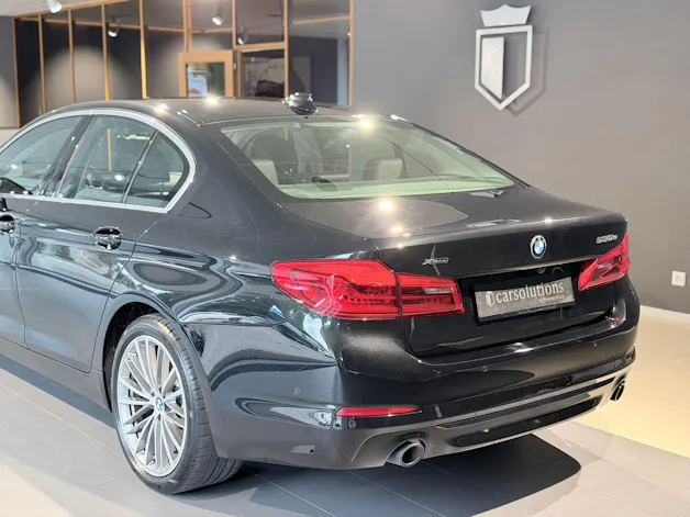 BMW 530e xDrive Sport Line Steptronic