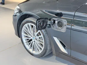 BMW 530e xDrive Sport Line Steptronic
