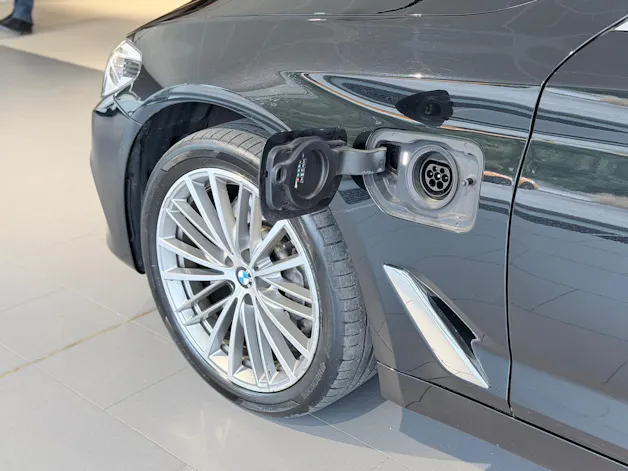 BMW 530e xDrive Sport Line Steptronic