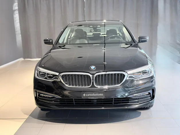 BMW 530e xDrive Sport Line Steptronic