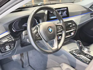 BMW 530e xDrive Sport Line Steptronic