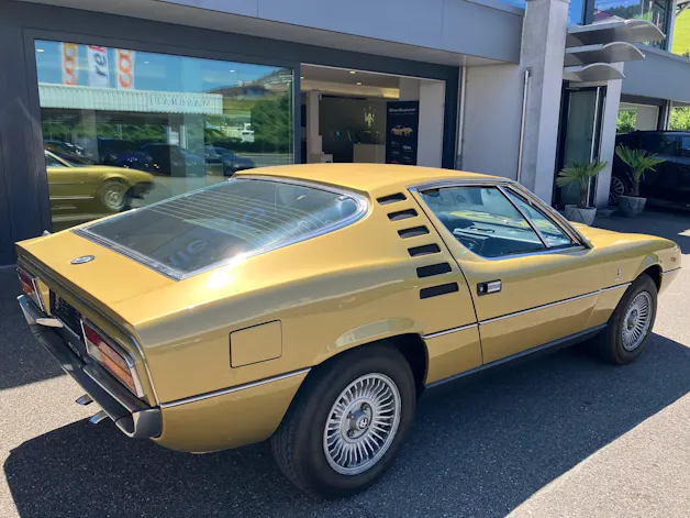 Alfa Romeo MONTREAL