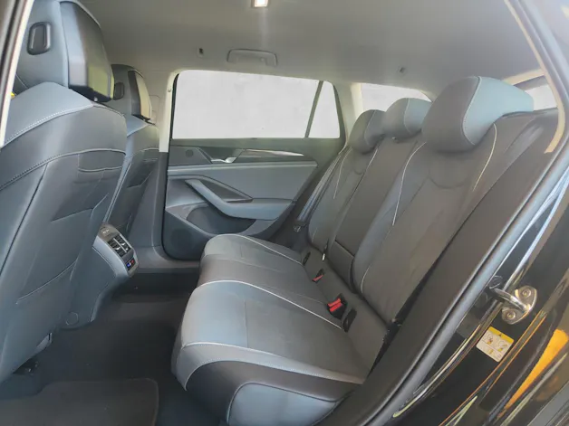 VW Passat Variant 1.5 TSI evo2 Plug-In- Hybrid Business DSG