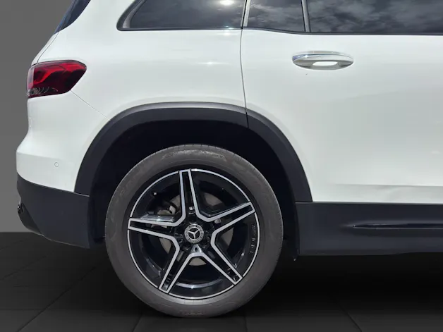 Mercedes-Benz GLB 250 AMG Line 4 MATIC