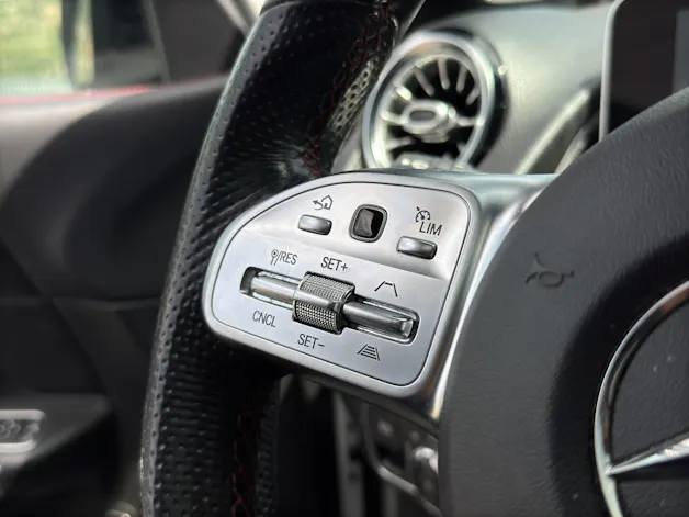 Mercedes-Benz GLB 250 AMG Line 4 MATIC