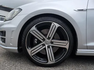 VW Golf R 2.0TSI 300PS DSG6 4M
