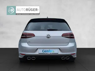 VW Golf R 2.0TSI 300PS DSG6 4M