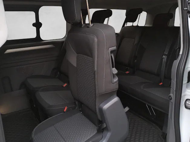 VW Caravelle 2.0 TDI Life LWB 4 Motion Aut 8