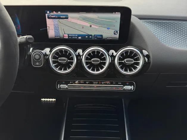 Mercedes-Benz GLA AMG 45 S 4Matic+ 8G-DCT