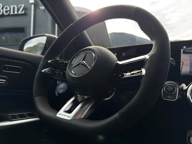 Mercedes-Benz GLA AMG 45 S 4Matic+ 8G-DCT