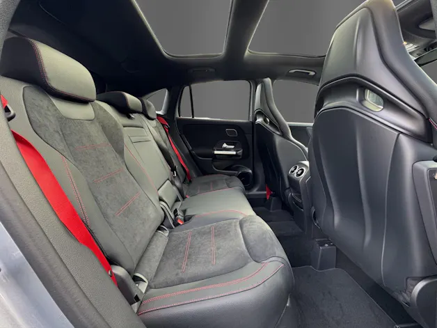 Mercedes-Benz GLA AMG 45 S 4Matic+ 8G-DCT