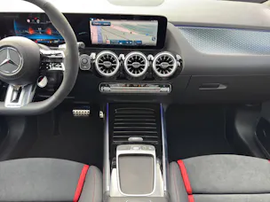 Mercedes-Benz GLA AMG 45 S 4Matic+ 8G-DCT