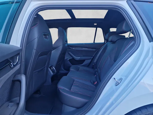 Škoda Octavia Combi 2.0 TSI DSG RS