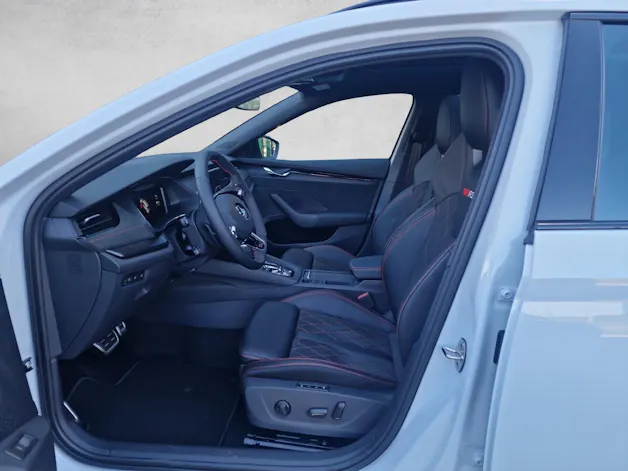 Škoda Octavia Combi 2.0 TSI DSG RS