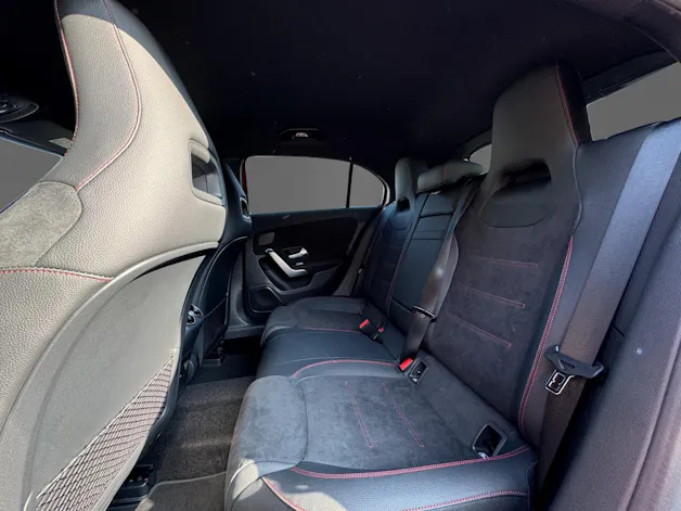 Mercedes-Benz A 220 4Matic 8G-DCT