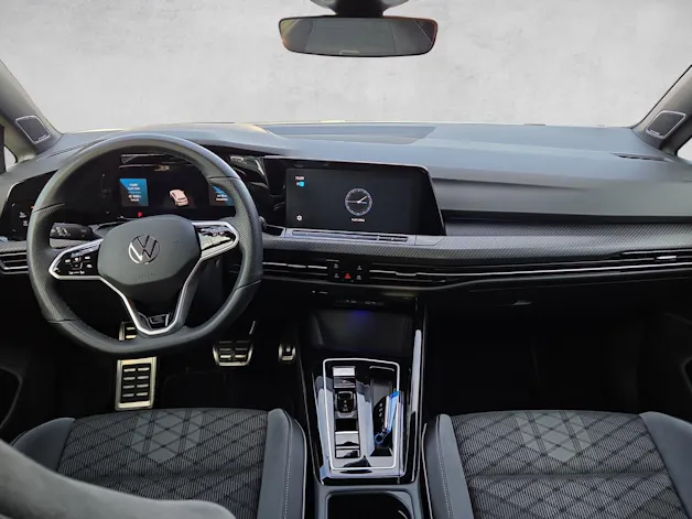 VW Golf 1.5 eTSI mHEV ACT R-Line 75 Edition DSG