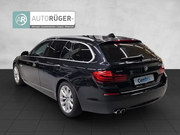BMW 530d Touring xDrive Luxury Line Steptronic