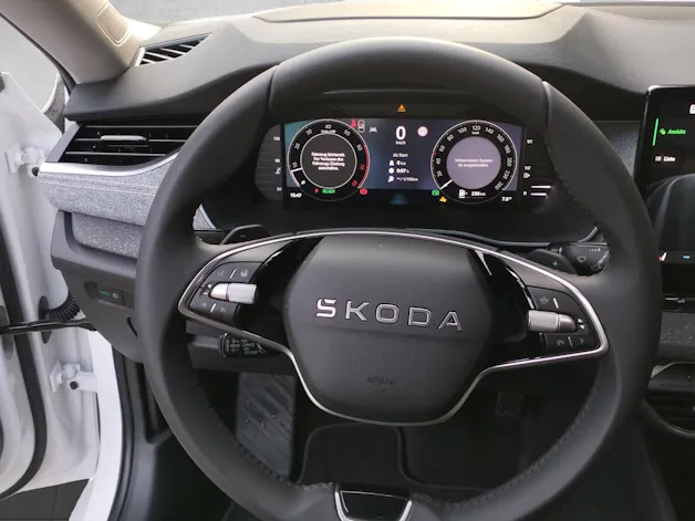 Škoda Octavia Combi 1.5 TSI mHEV DSG Selection