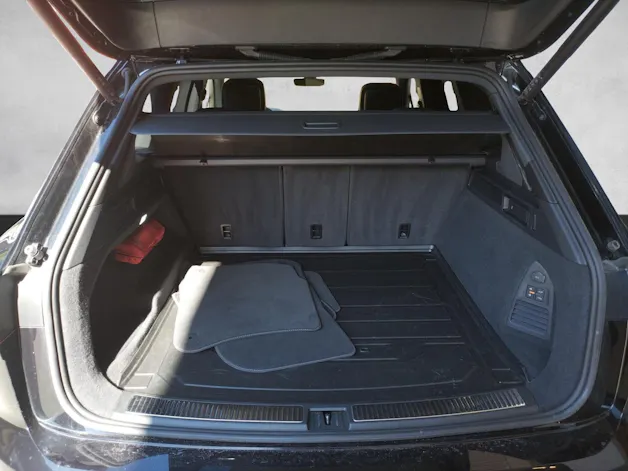 VW Touareg 3.0 TSI Elegance Tiptronic