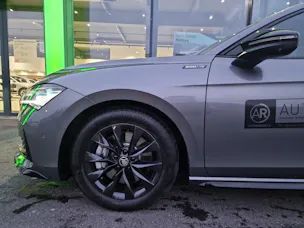 Škoda Superb Combi 2.0 TSI Sportline 4x4 DSG