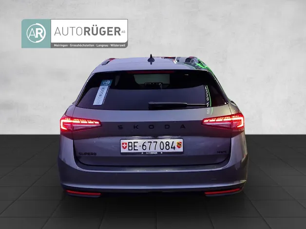 Škoda Superb Combi 2.0 TSI Sportline 4x4 DSG