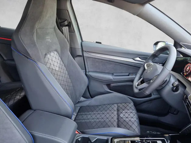 VW Golf 1.5 e TSI mHEV R-Line DSG