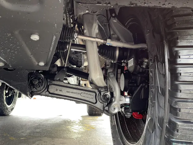 Mercedes-Benz G 63 AMG 4x4 hoch 2 *hyazinthrot magno*