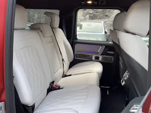 Mercedes-Benz G 63 AMG 4x4 hoch 2 *hyazinthrot magno*