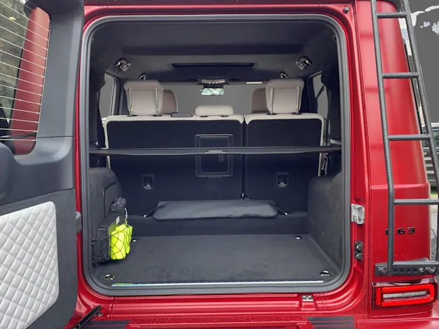 Mercedes-Benz G 63 AMG 4x4 hoch 2 *hyazinthrot magno*