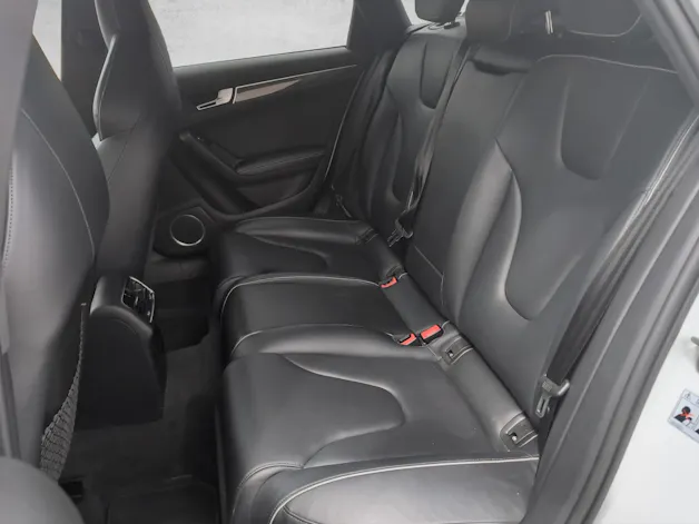 Audi RS4 Avant 4.2 FSI V8 quattro S-tronic