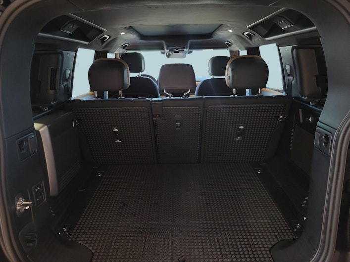 Vehicle image LAND ROVER DEFENDER