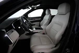 Jaguar F-Pace 2.0 D I4 200 R-Dynamic SE AWD
