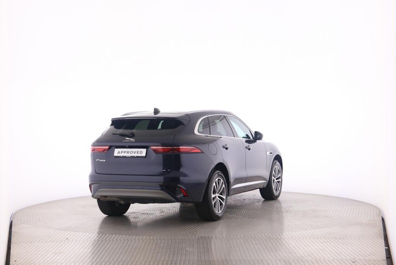 Vehicle image JAGUAR F-PACE