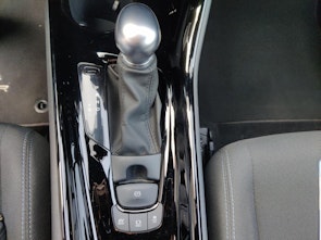 Fahrzeugbild TOYOTA C-HR 2.0 VVTi HSD Trend