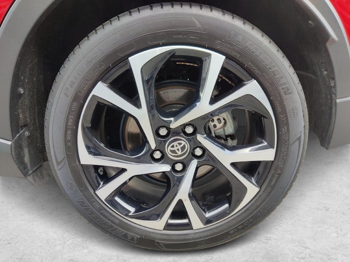 Fahrzeugbild TOYOTA C-HR