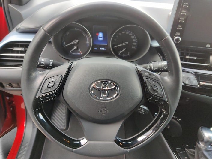 Fahrzeugbild TOYOTA C-HR