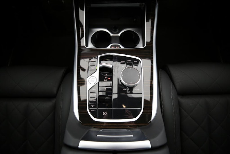 Vehicle image BMW X5