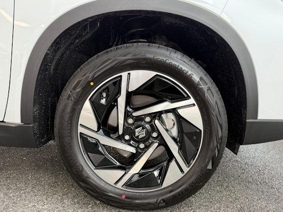 Vehicle image 13 Vehicle image 13