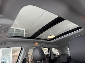 Vehicle image SUZUKI Vitara 1.4 T Sakura Top Hybrid 4x4