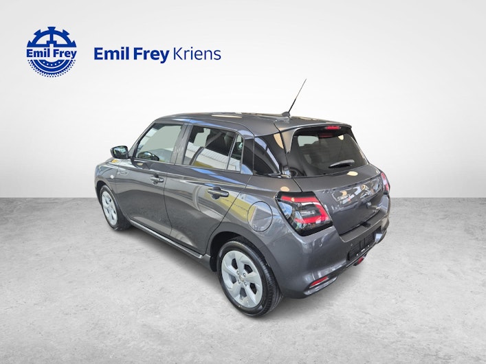 Fahrzeugbild SUZUKI SWIFT