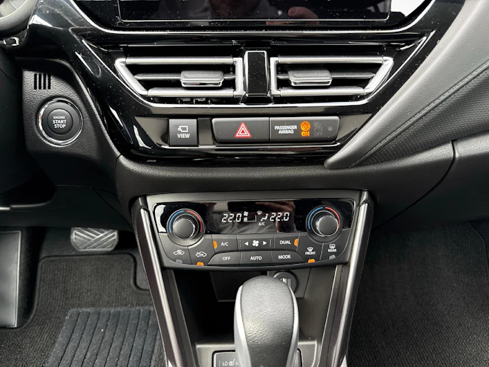 Fahrzeugbild SUZUKI S-CROSS