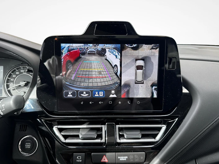 Fahrzeugbild SUZUKI S-CROSS