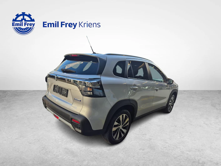Fahrzeugbild SUZUKI S-CROSS