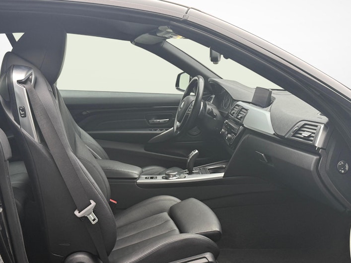 Vehicle image BMW 4 SERIES