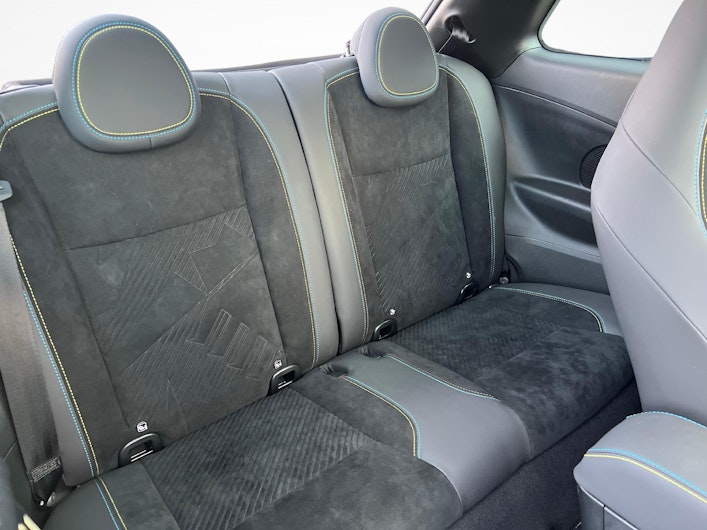 Vehicle image FIAT 500 Abarth