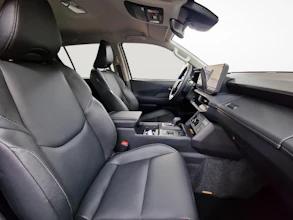 https://vehicle.imgix.net/4168715/d225bbde-9201-4a0c-bfe4-8ca92bfe53c8.jpg