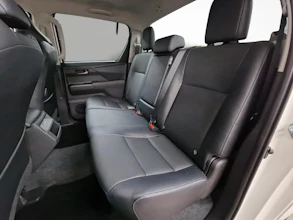 https://vehicle.imgix.net/4168715/ffa783bd-056d-4c35-83e1-2a13881bc2bc.jpg